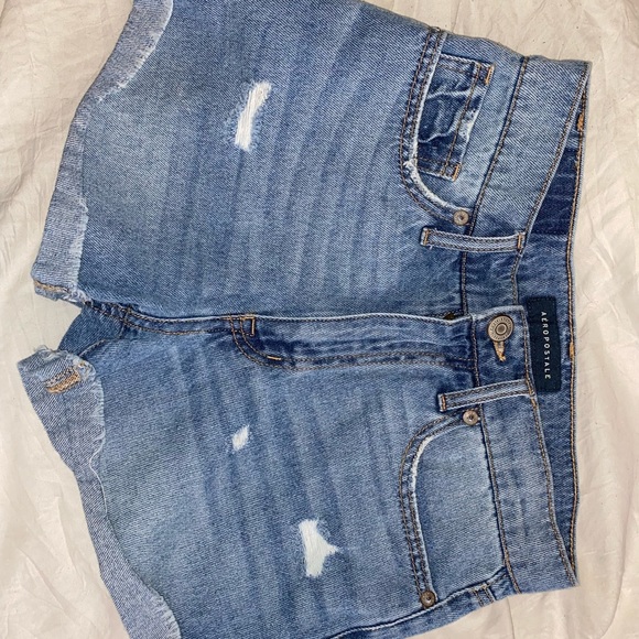 💙Aeropostale Mom Shorts💙 - Picture 1 of 5